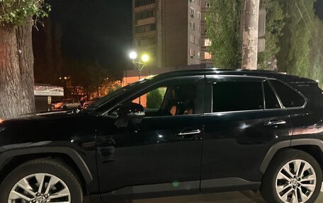 Toyota RAV4, 2019 год, 2 980 000 рублей, 19 фотография