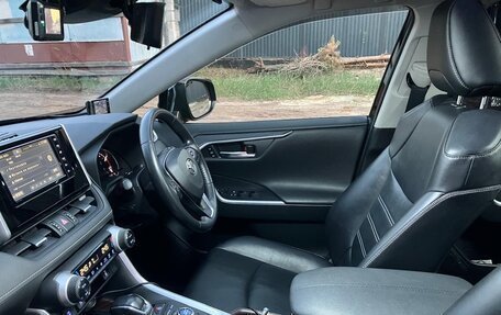 Toyota RAV4, 2019 год, 2 980 000 рублей, 29 фотография