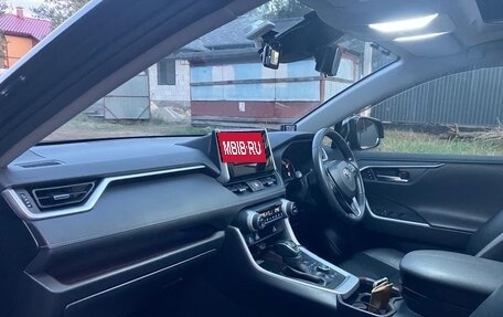 Toyota RAV4, 2019 год, 2 980 000 рублей, 28 фотография