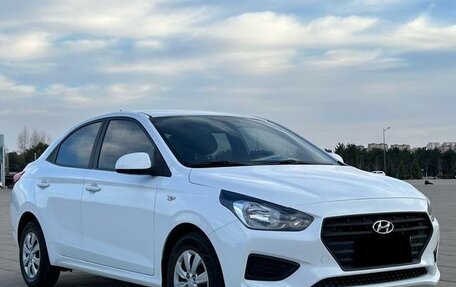 Hyundai Accent IV, 2021 год, 950 000 рублей, 3 фотография