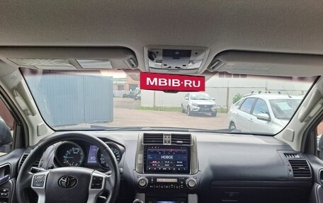 Toyota Land Cruiser Prado 150 рестайлинг 2, 2010 год, 2 499 000 рублей, 17 фотография