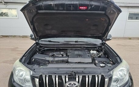 Toyota Land Cruiser Prado 150 рестайлинг 2, 2010 год, 2 499 000 рублей, 11 фотография