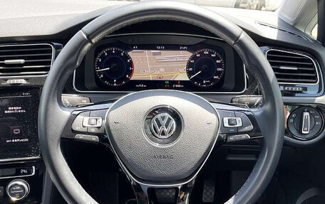 Volkswagen Golf VII, 2019 год, 990 055 рублей, 6 фотография