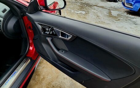 Jaguar F-Type I рестайлинг 2, 2016 год, 4 100 000 рублей, 23 фотография