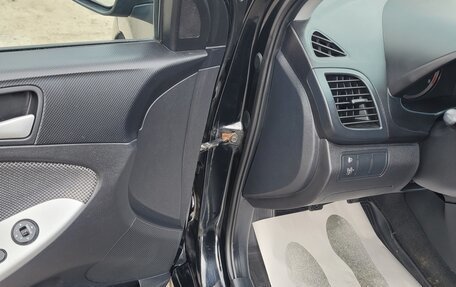 Hyundai Solaris II рестайлинг, 2012 год, 720 000 рублей, 12 фотография