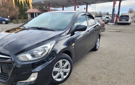 Hyundai Solaris II рестайлинг, 2012 год, 720 000 рублей, 9 фотография