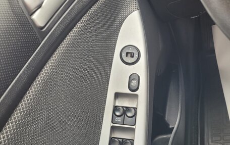Hyundai Solaris II рестайлинг, 2012 год, 720 000 рублей, 23 фотография