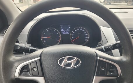 Hyundai Solaris II рестайлинг, 2012 год, 720 000 рублей, 22 фотография