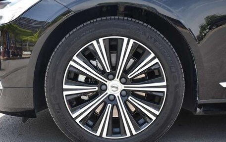 Volvo S90 II рестайлинг, 2021 год, 3 290 000 рублей, 22 фотография