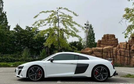 Audi R8, 2022 год, 16 800 000 рублей, 5 фотография