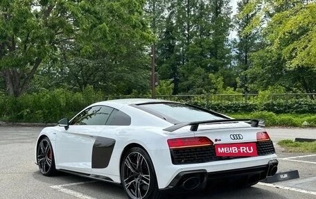 Audi R8, 2022 год, 16 800 000 рублей, 2 фотография