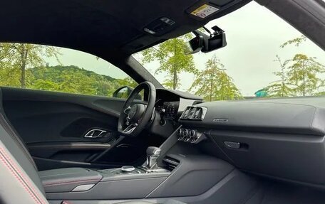 Audi R8, 2022 год, 16 800 000 рублей, 12 фотография