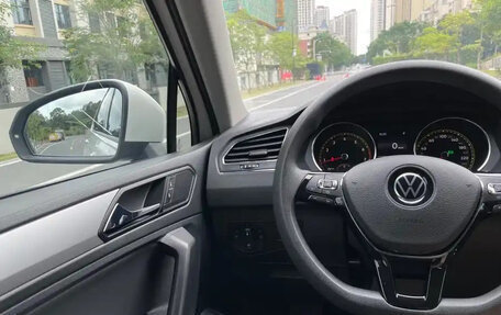 Volkswagen Tiguan II, 2021 год, 2 057 027 рублей, 22 фотография