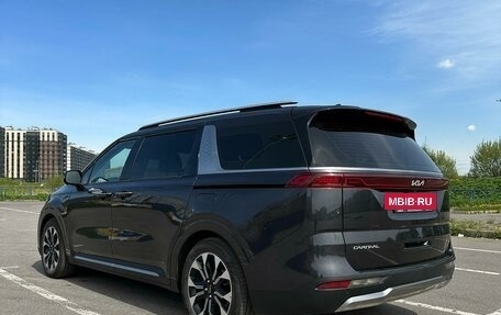 KIA Carnival, 2022 год, 5 600 000 рублей, 2 фотография
