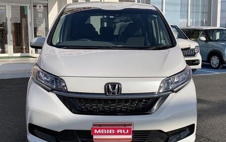 Honda Freed II, 2022 год, 1 430 000 рублей, 2 фотография
