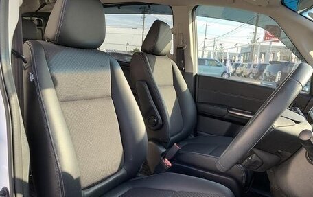 Honda Freed II, 2022 год, 1 430 000 рублей, 27 фотография