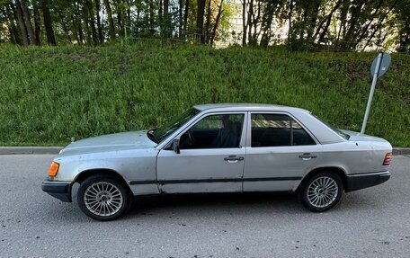 Mercedes-Benz W124, 1988 год, 165 000 рублей, 3 фотография