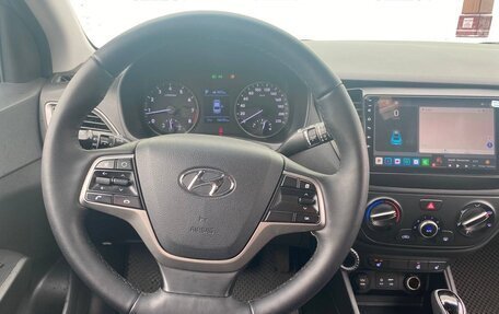 Hyundai Solaris II рестайлинг, 2017 год, 1 030 000 рублей, 15 фотография