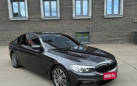 BMW 5 серия, 2019 год, 3 280 000 рублей, 1 фотография