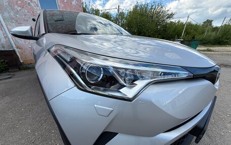 Toyota C-HR I рестайлинг, 2019 год, 23 фотография