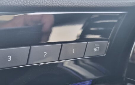 Volkswagen Touareg III, 2019 год, 6 999 000 рублей, 13 фотография