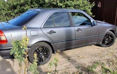 Mercedes-Benz C-Класс, 1996 год, 350 000 рублей, 4 фотография