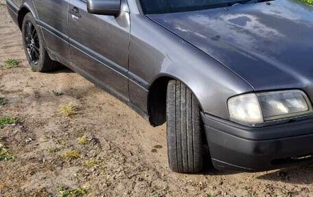 Mercedes-Benz C-Класс, 1996 год, 350 000 рублей, 3 фотография