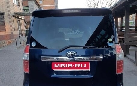 Toyota Noah III, 2008 год, 1 180 000 рублей, 2 фотография