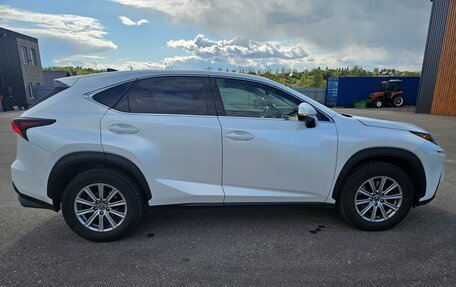Lexus NX I, 2019 год, 3 000 000 рублей, 3 фотография