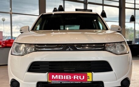 Mitsubishi Outlander III рестайлинг 3, 2013 год, 1 485 000 рублей, 2 фотография
