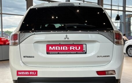 Mitsubishi Outlander III рестайлинг 3, 2013 год, 1 485 000 рублей, 5 фотография