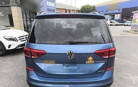 Volkswagen Touran III, 2021 год, 1 731 100 рублей, 6 фотография