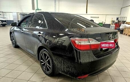 Toyota Camry, 2016 год, 1 885 000 рублей, 3 фотография