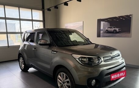 KIA Soul II рестайлинг, 2019 год, 1 700 000 рублей, 3 фотография