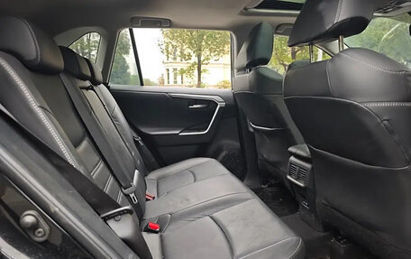 Toyota RAV4, 2022 год, 2 600 000 рублей, 8 фотография