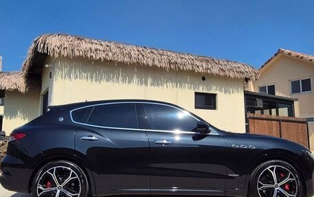 Maserati Levante I, 2021 год, 4 970 000 рублей, 3 фотография