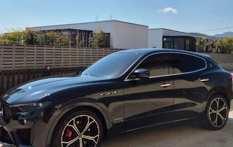 Maserati Levante I, 2021 год, 4 970 000 рублей, 8 фотография