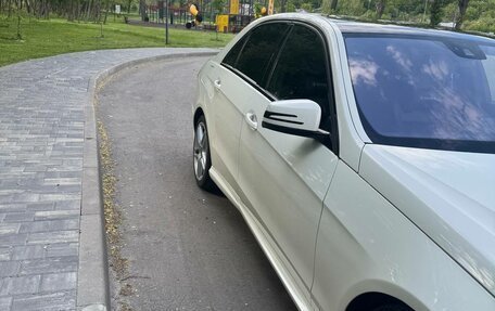 Mercedes-Benz E-Класс, 2011 год, 1 630 000 рублей, 2 фотография