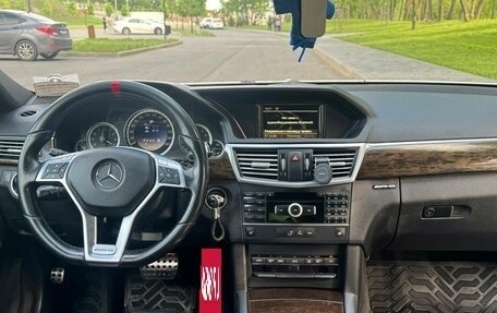 Mercedes-Benz E-Класс, 2011 год, 1 630 000 рублей, 5 фотография
