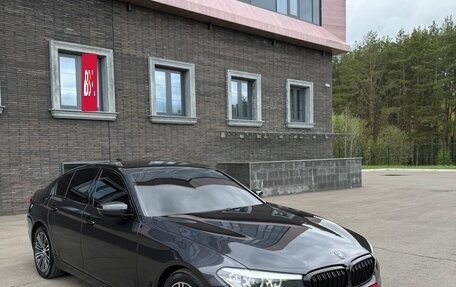BMW 5 серия, 2019 год, 3 280 000 рублей, 2 фотография
