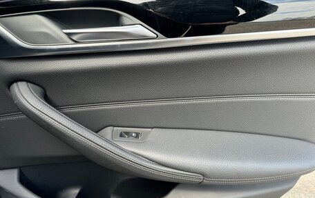 BMW 5 серия, 2019 год, 3 280 000 рублей, 28 фотография