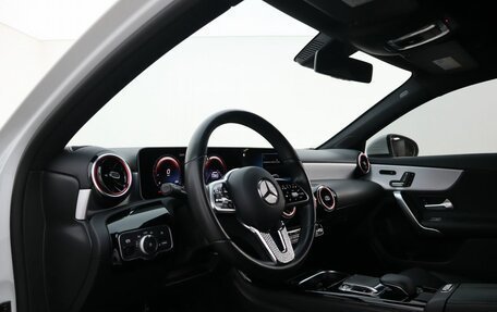 Mercedes-Benz A-Класс, 2020 год, 2 830 000 рублей, 11 фотография