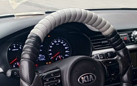 KIA Rio IV, 2018 год, 1 400 000 рублей, 9 фотография