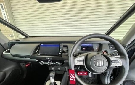 Honda Fit, 2022 год, 1 140 020 рублей, 8 фотография