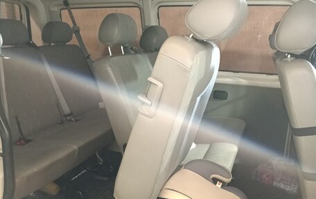 Volkswagen Transporter T5 рестайлинг, 2004 год, 1 300 000 рублей, 6 фотография