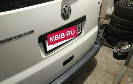 Volkswagen Transporter T5 рестайлинг, 2004 год, 1 300 000 рублей, 3 фотография