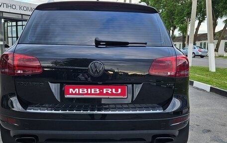 Volkswagen Touareg III, 2010 год, 2 400 000 рублей, 1 фотография