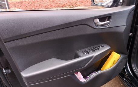 Hyundai Solaris II рестайлинг, 2021 год, 1 650 000 рублей, 10 фотография