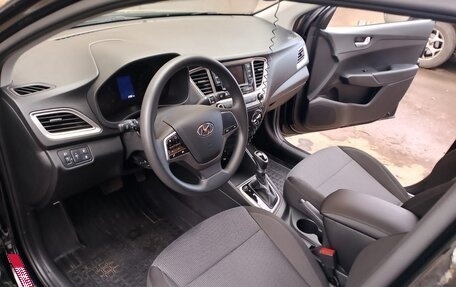 Hyundai Solaris II рестайлинг, 2021 год, 1 650 000 рублей, 8 фотография