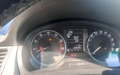 Skoda Rapid I, 2017 год, 930 000 рублей, 9 фотография